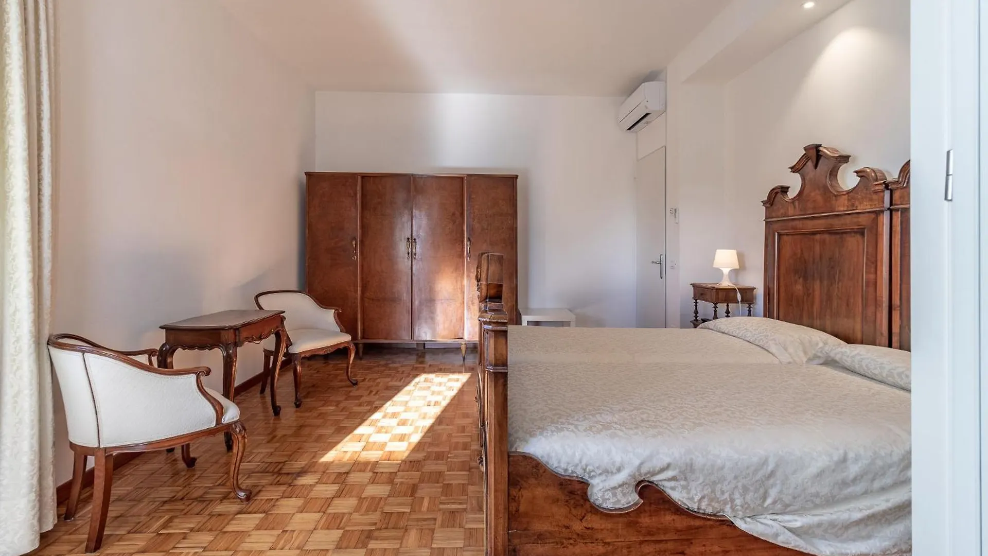 Oleaclub Locazione Turistica Hotel Asolo Italy